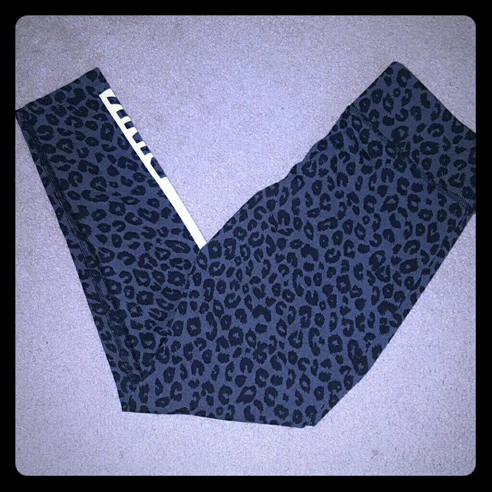 PINK Ultimate yoga pant legging