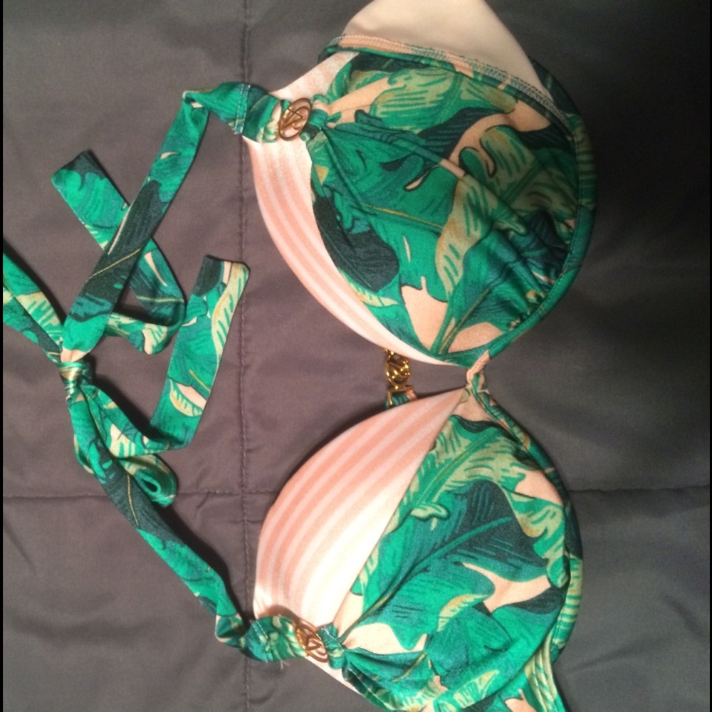 Victoria secret leave print swimsuit!ONLY 50 MADE