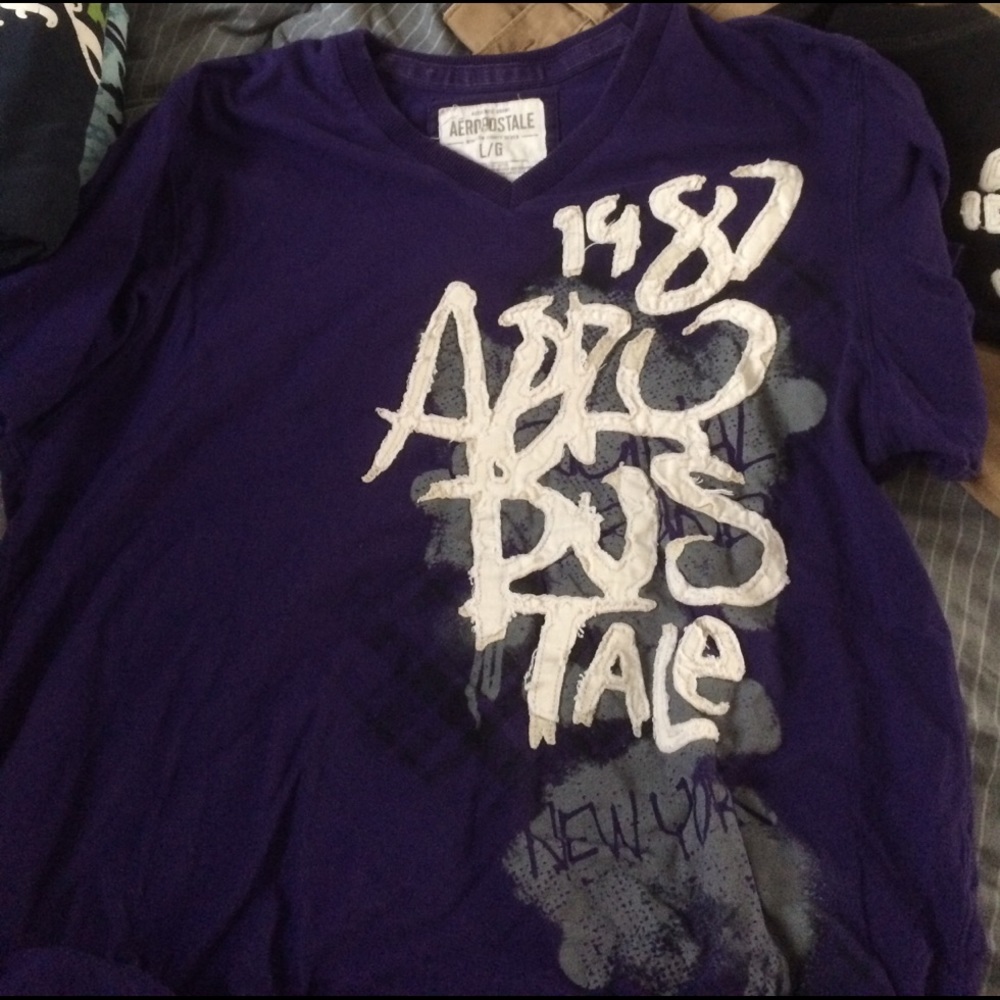 Aeropostale purple t