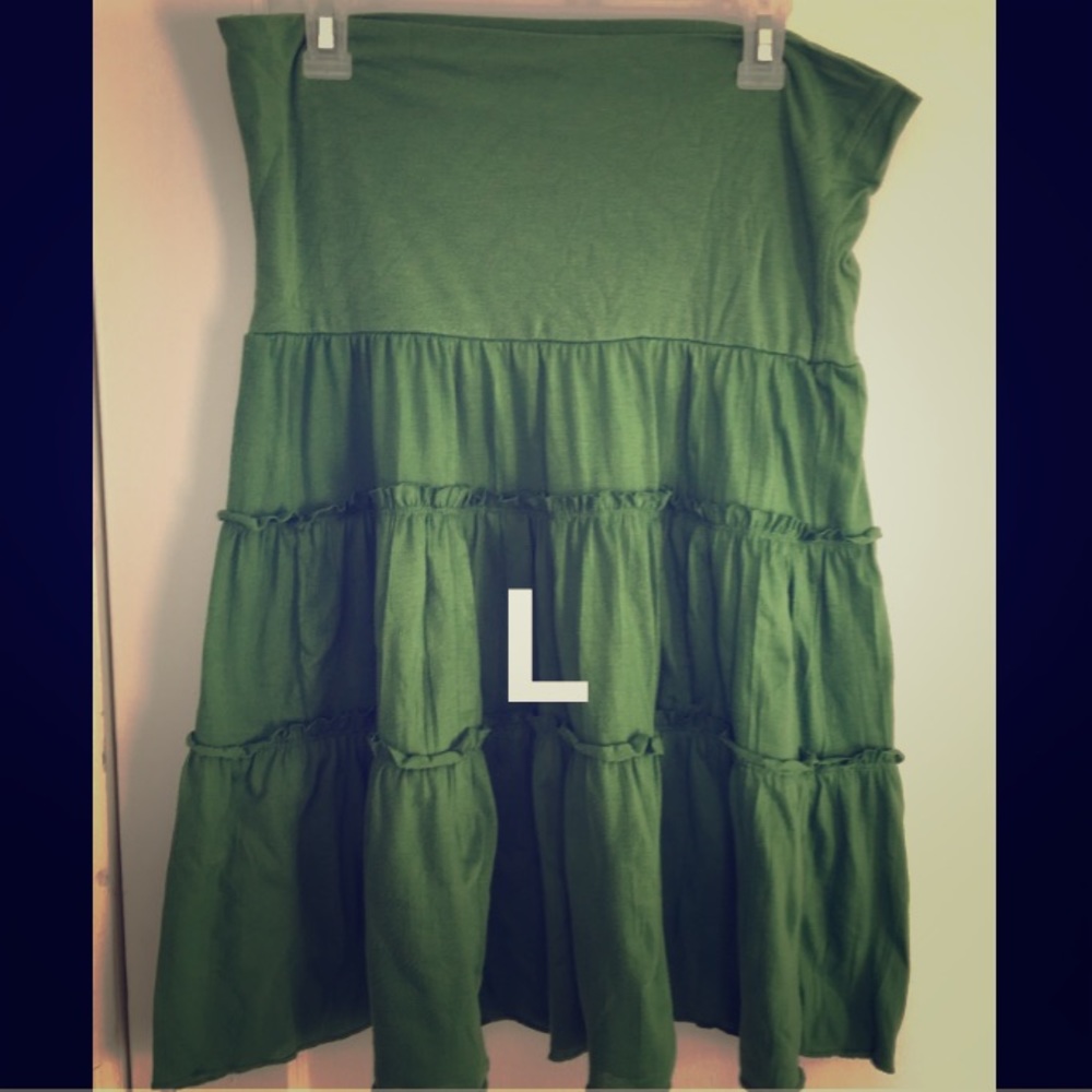 Green Xhilaration skirt