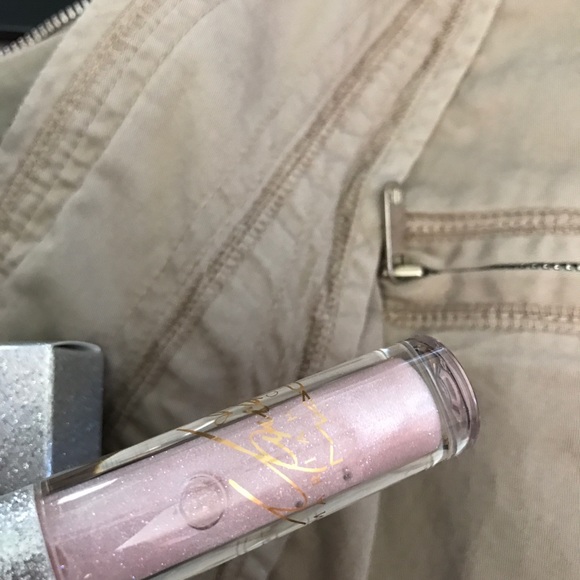 Mac Cosmetics Mariah Carey Lip Gloss - Picture 6 of 6