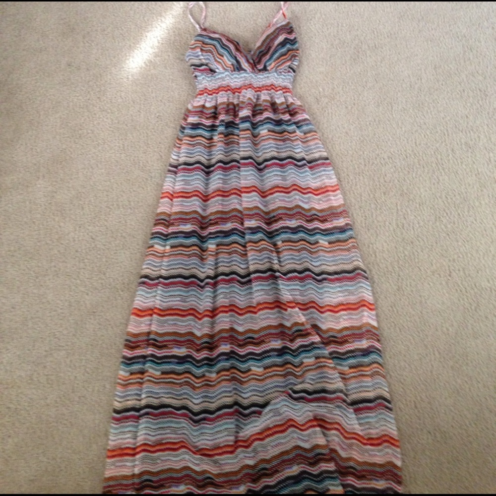 Size Small - Picture 4 of 4