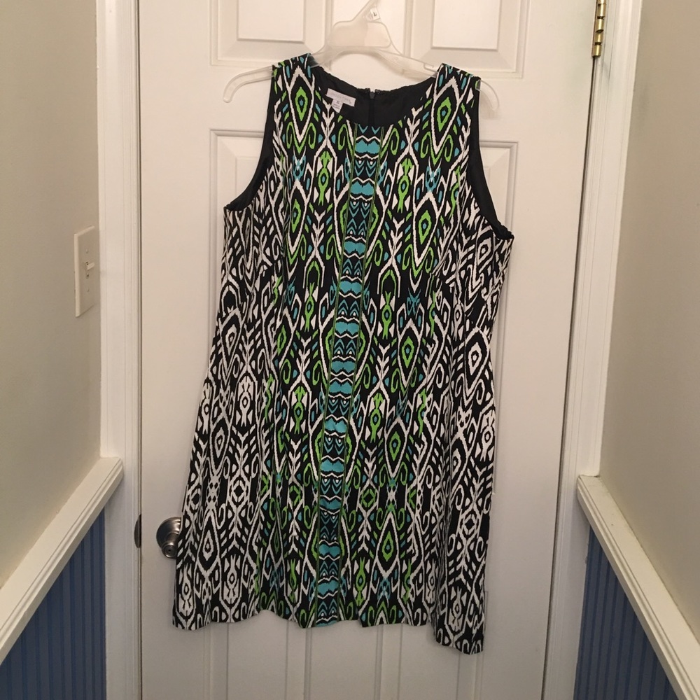 Sleeveless dress, size 16