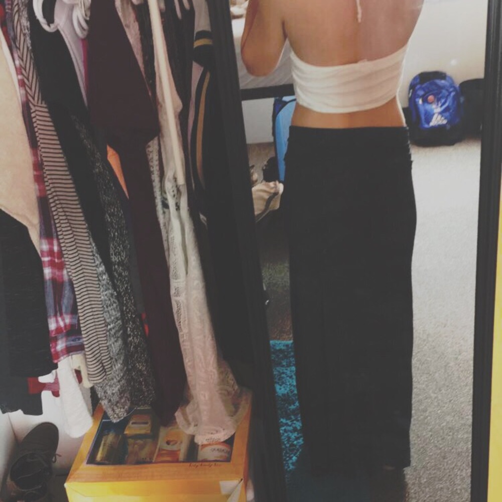((SOLD)) FULL TILT SIMPLE BLACK MAXI SKIRT