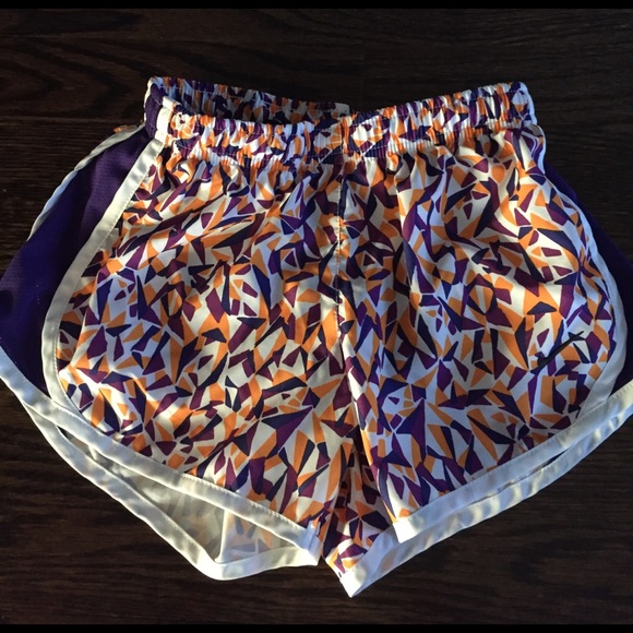 Nike Girls' Printed Tempo Running Shorts - Picture 3 of 5