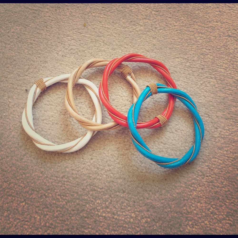 Set of wicker bangles