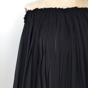 Max Studio Dresses - Max Studio Off the Shoulder Pleated Dress Size Med Max Studio Dresses - Max Studio Off the Shoulder Pleated Dress Size Med