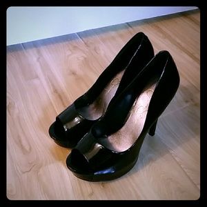 Jessica Simpson peep toe platform