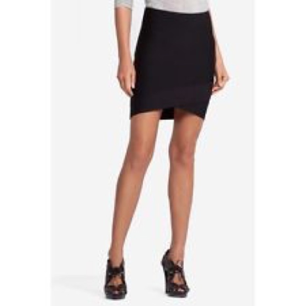 BCBGMAXAZRIA BODYCON BLACK SKIRT
