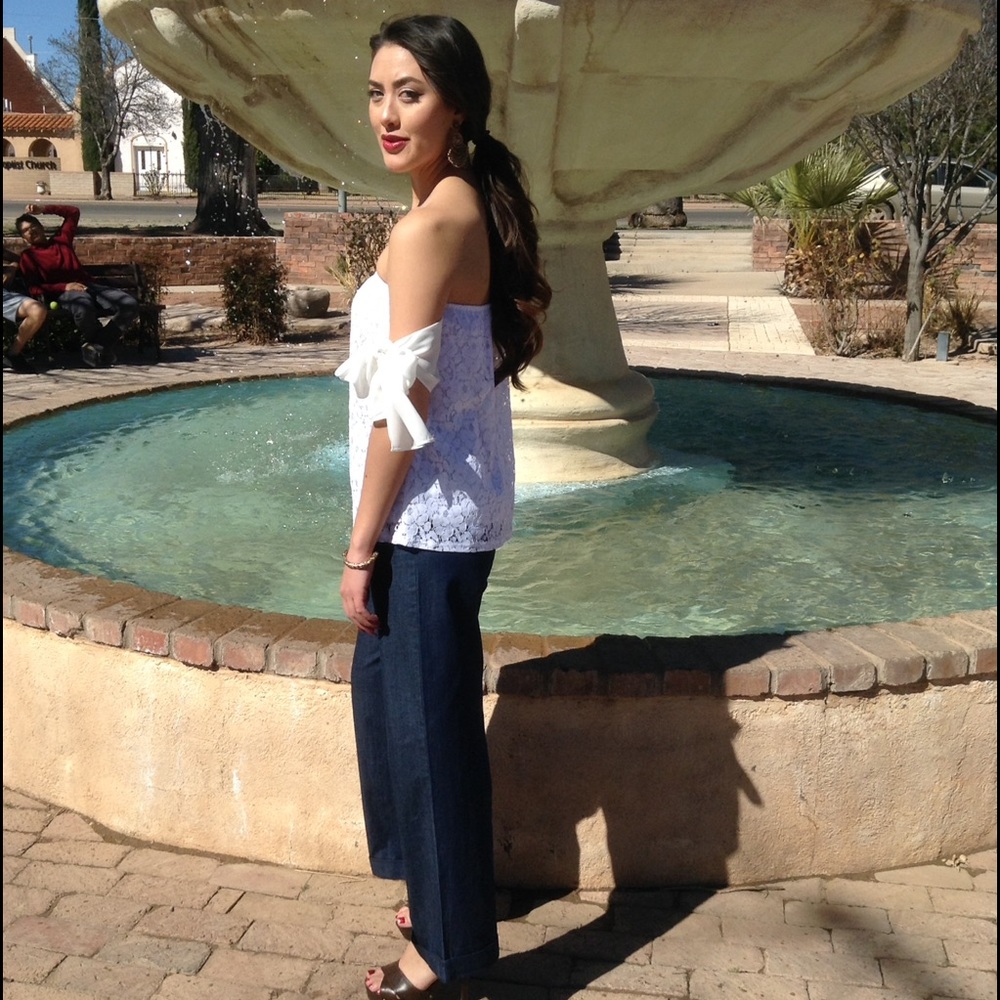 SOLD OUT - Picture 3 of 4