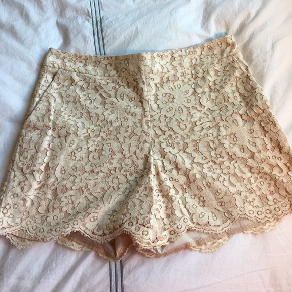 Anthropologie Pants - Cartonnier blush lace high waisted shorts