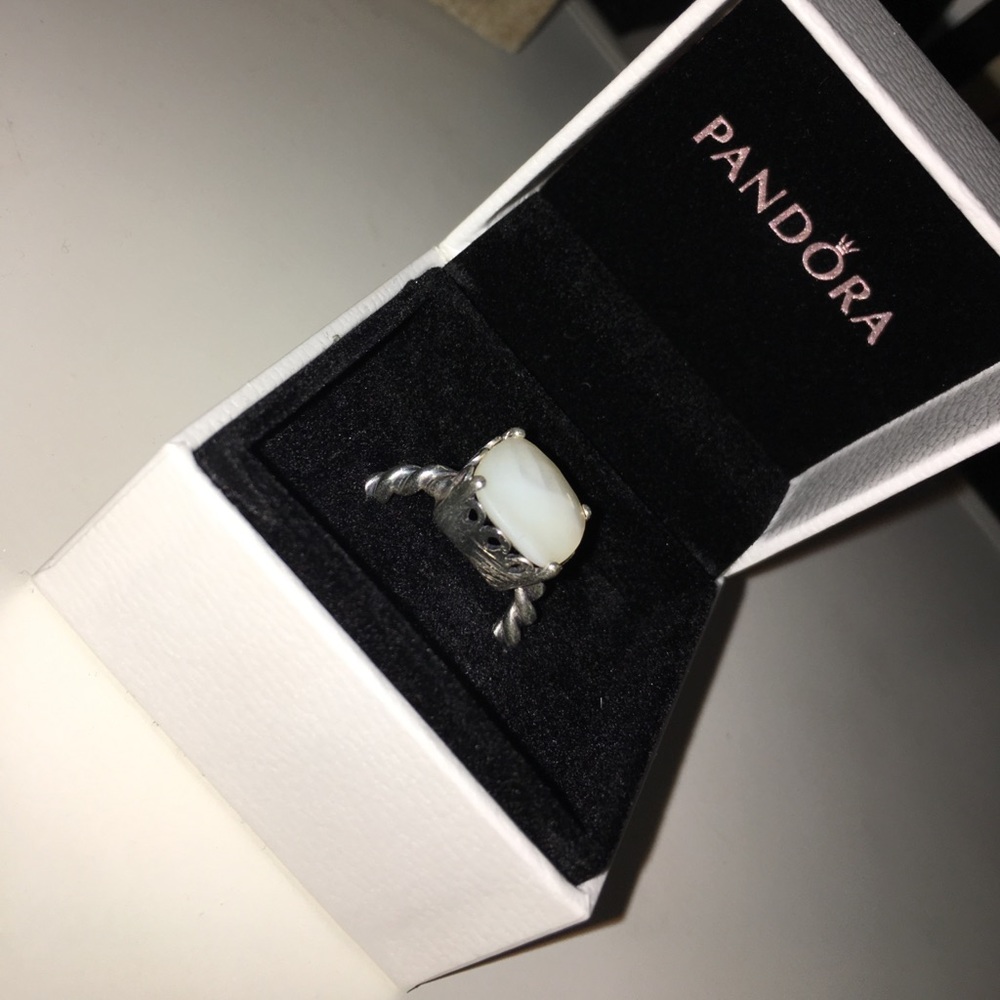 Mother of Pearl Pandora Ring