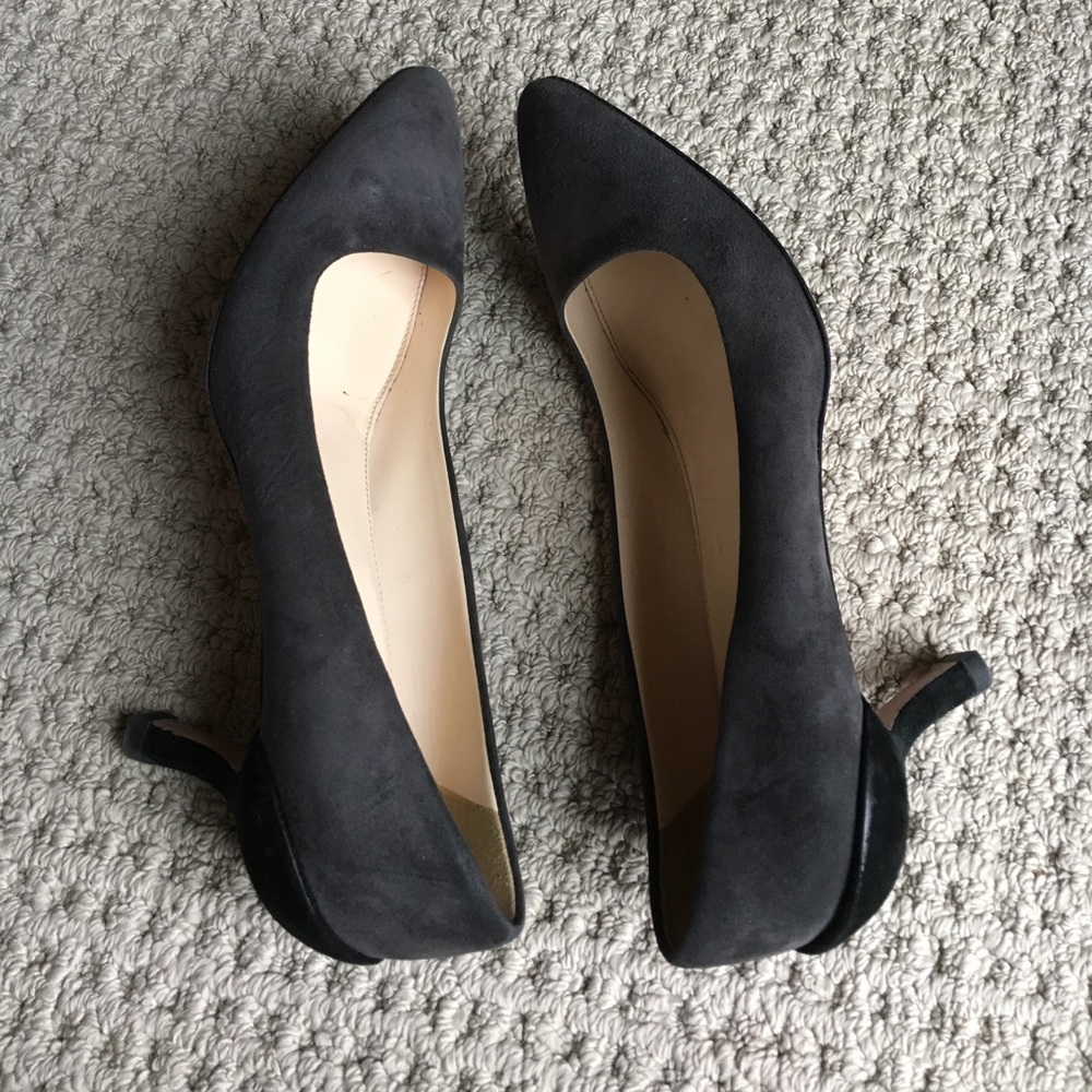 Prada pumps - Picture 3 of 6