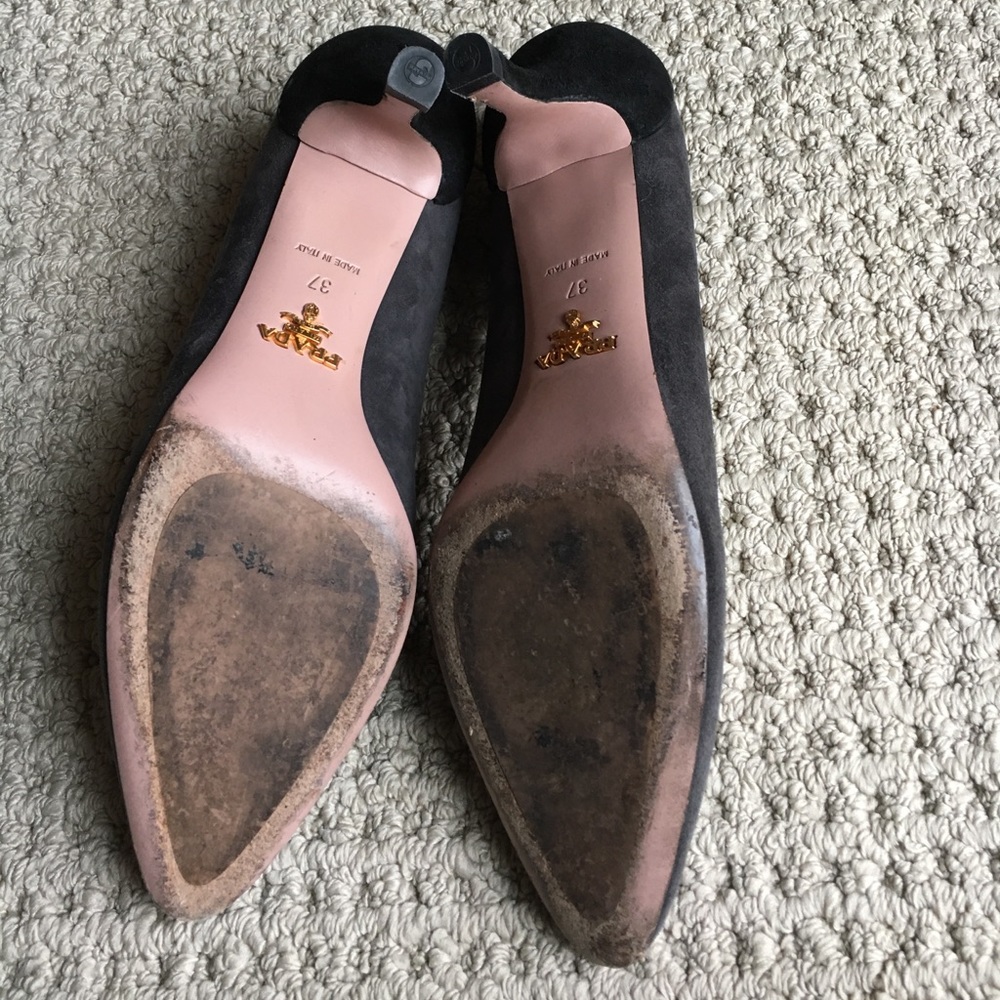 Prada pumps - Picture 4 of 6