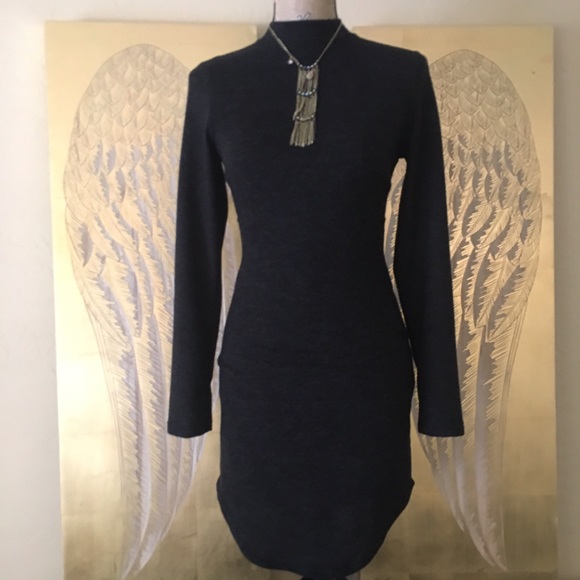 Black dress - Picture 3 of 4