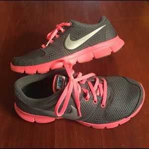 Nike's Women Flex Experience Rn
