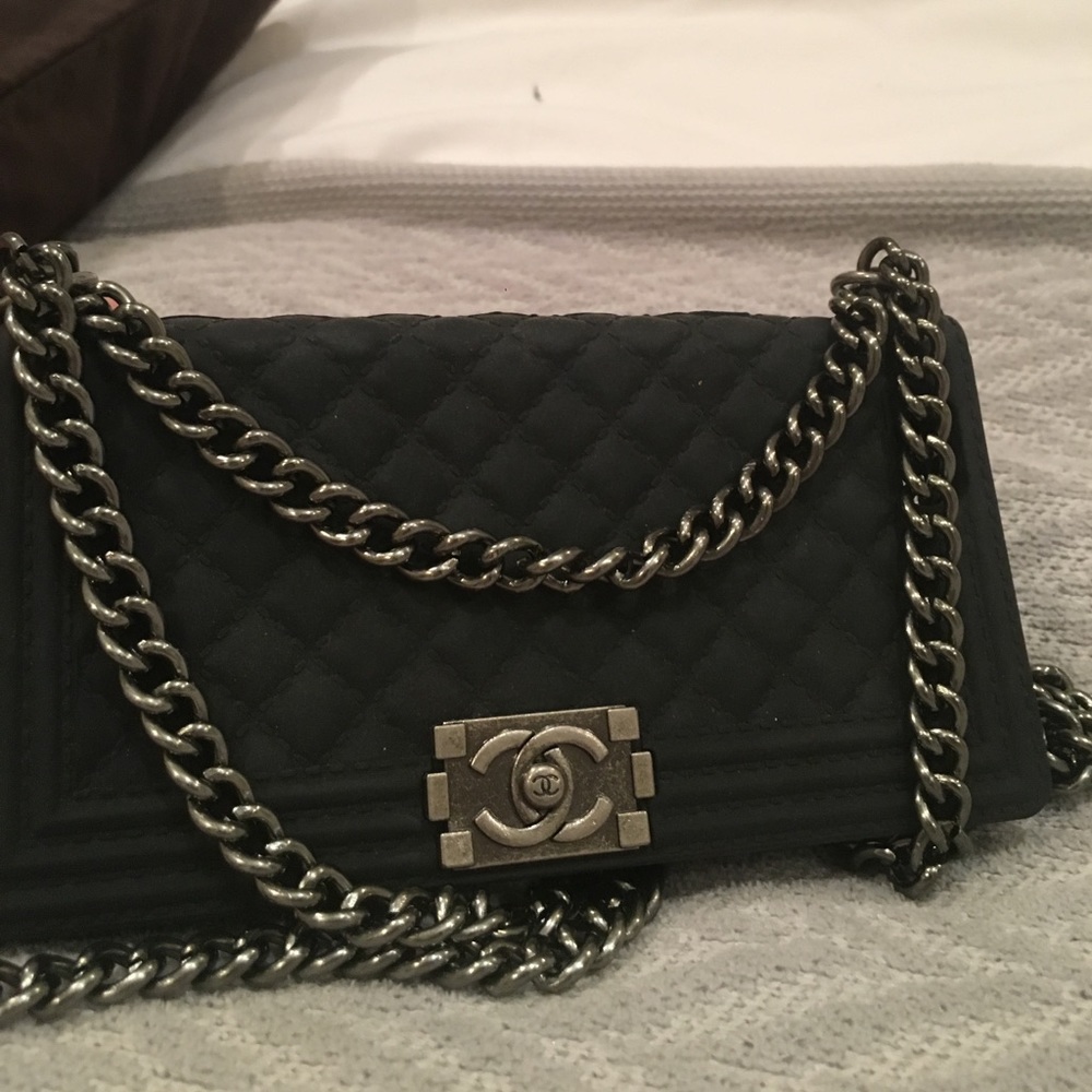 Chanel boy iPhone 6 over the shoulder carrier