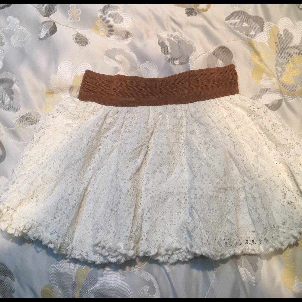 Crochet skirt with waist band