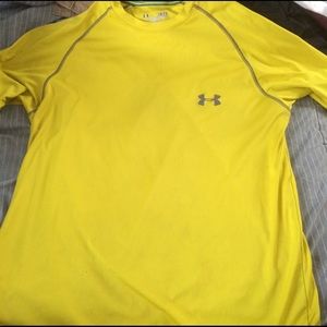 Men's small yellow under armour t