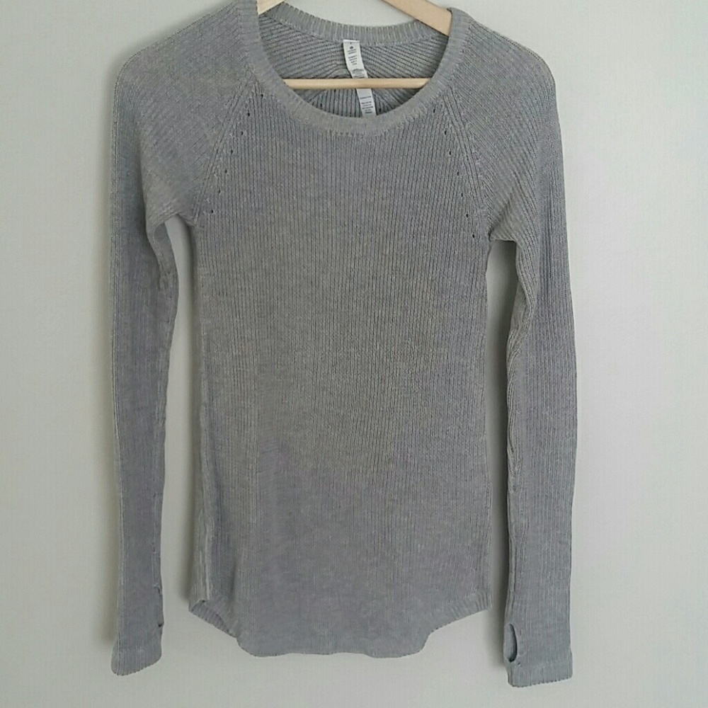 Cabin Yogi Lululemon Rayon/cashmere Sweater size 4