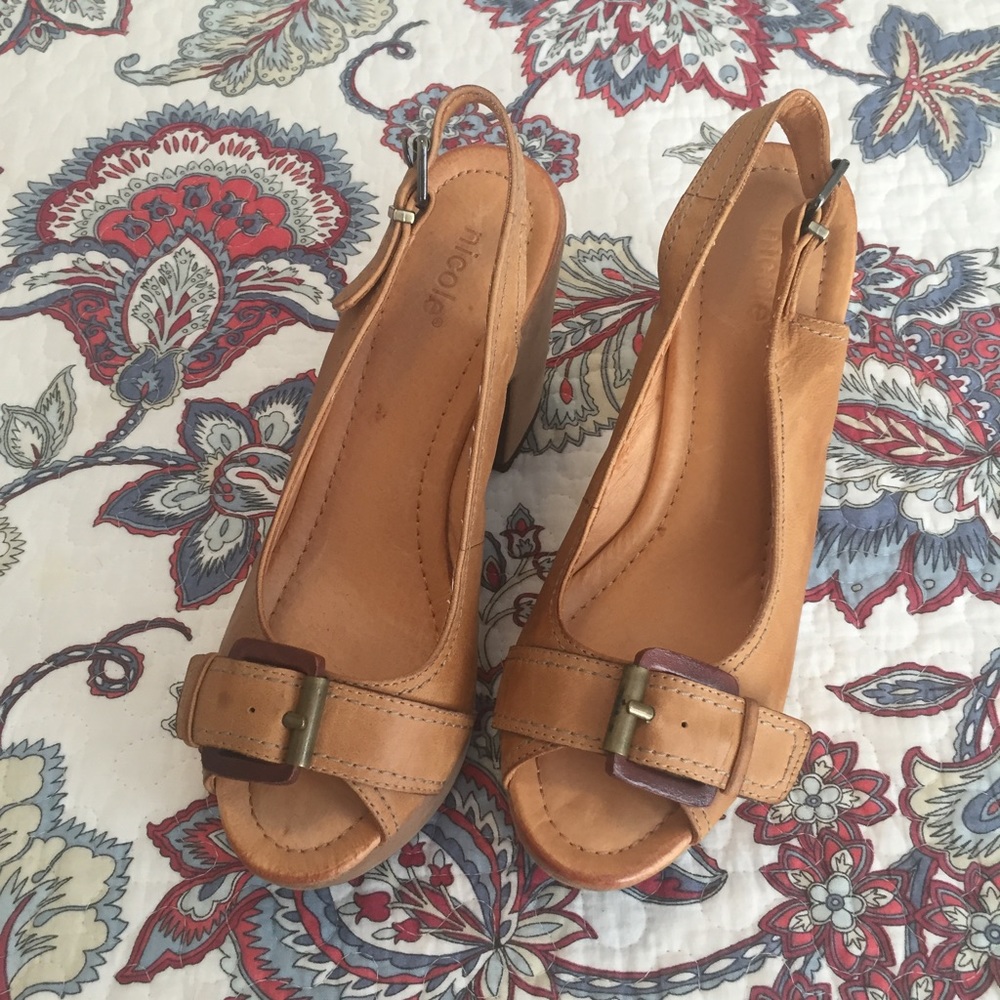 Nicole Platform Sandals