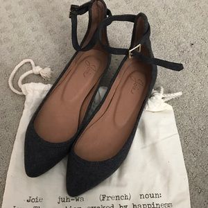 Joie flats