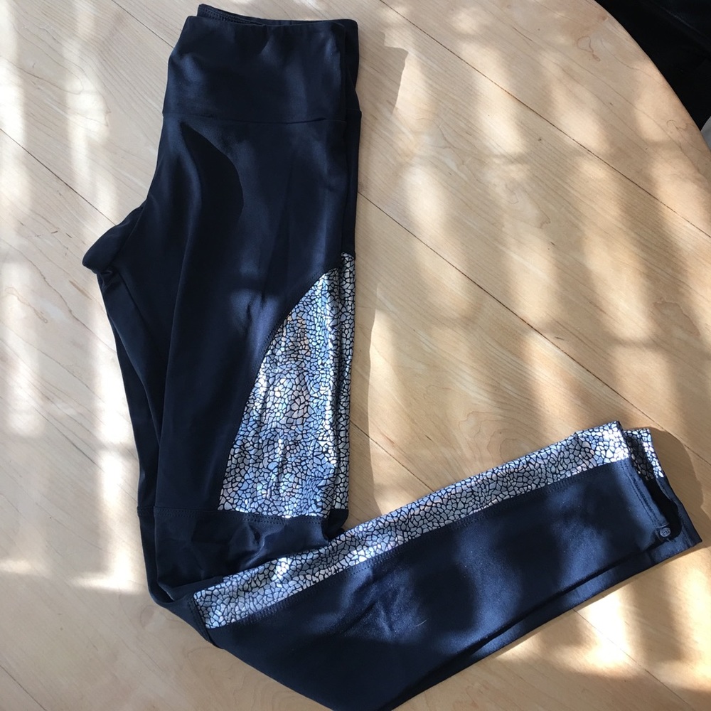 Onzie mid rise black long legging