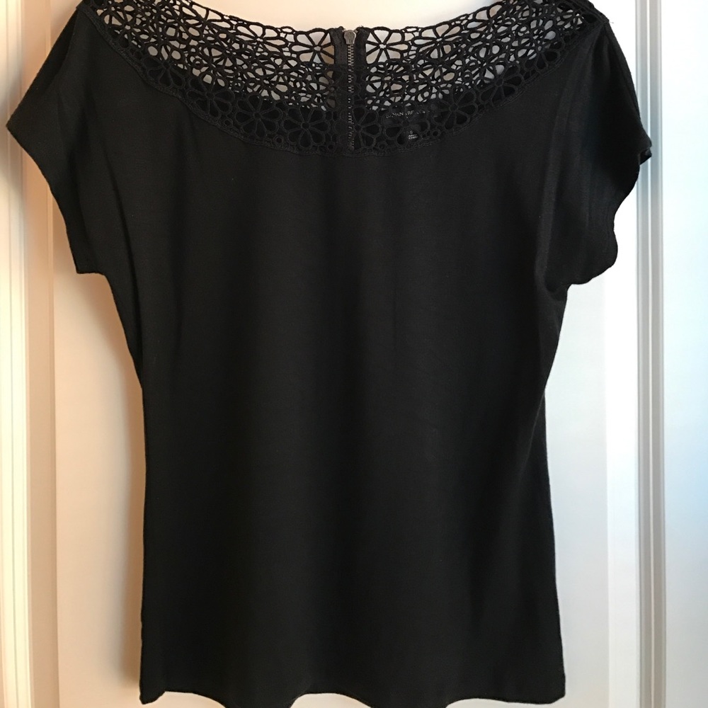 Banana Republic Floral Detail Tee
