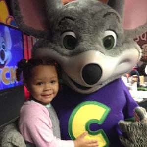 Meet your Posher, Raquel