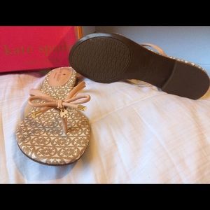 Authentic Kate Spade, mistic bow flat thong sandal