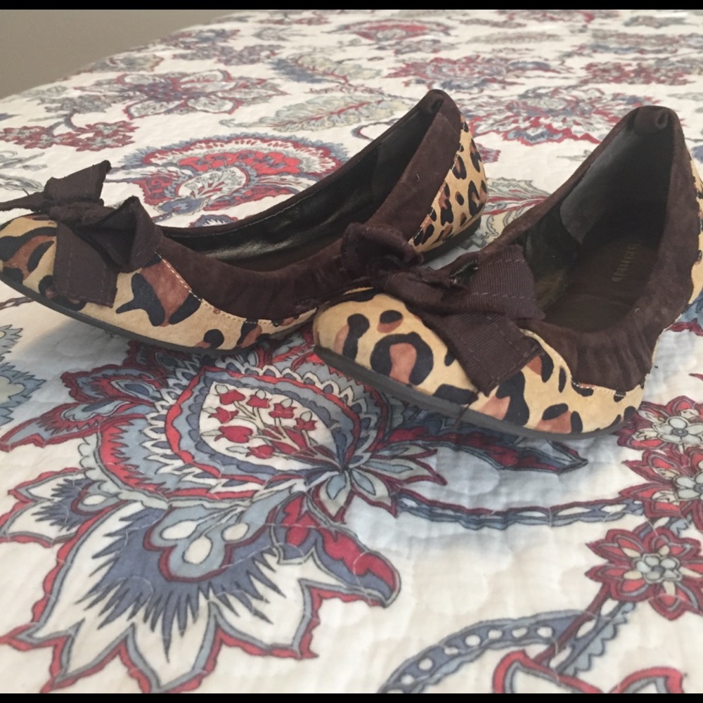 Banana Republic Animal Print Flats