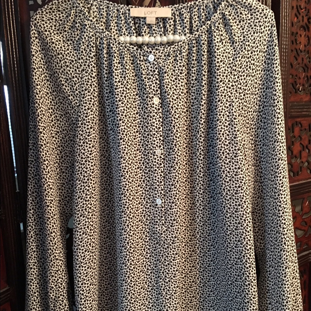 LOFT black and white blouse