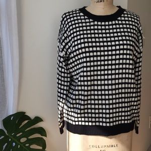 Forever 21 Sweaters - Forever 21 Checkered Sweater Size Medium Forever 21 Sweaters - Forever 21 Checkered Sweater Size Medium