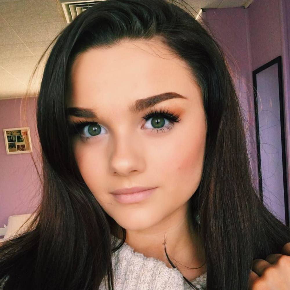 Meet your Posher, Olivia