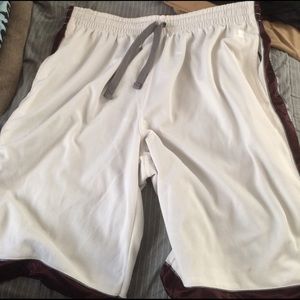 Reversible athletic shorts