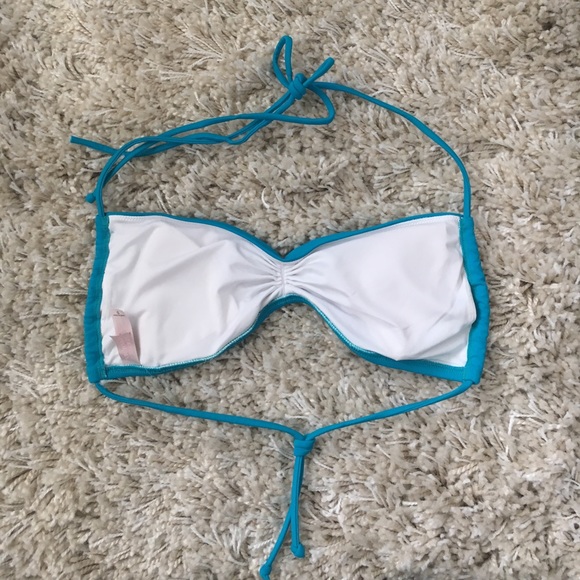 Victoria's Secret Adjustable Triangle Top - Picture 3 of 4