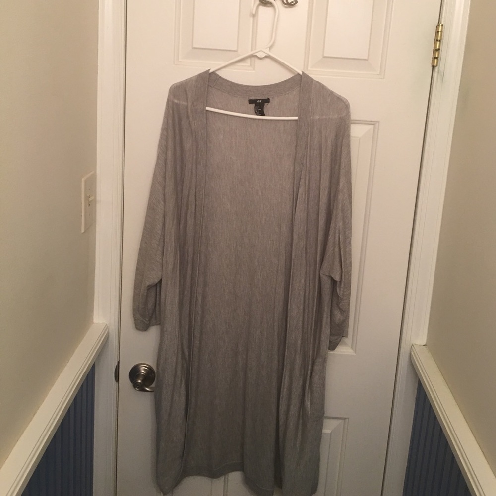 Gray duster, size M