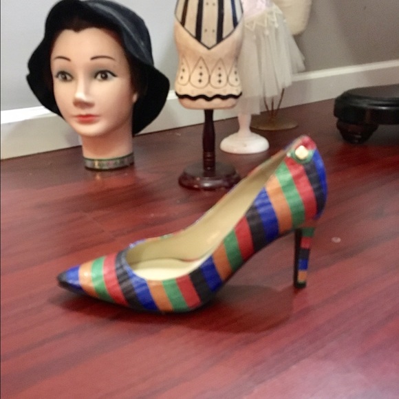 J.Renee Shoes - "SOLD " FREE SHORTS/ J. RENEE PUMPS