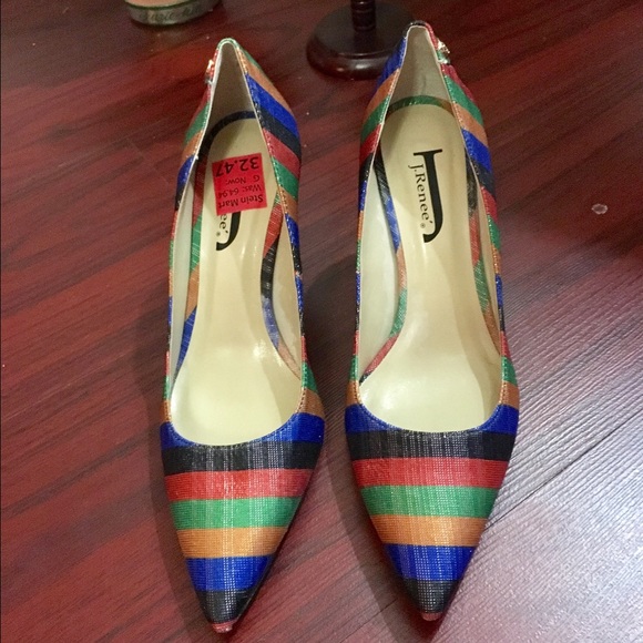 "SOLD " FREE SHORTS/ J. RENEE PUMPS - Picture 3 of 5