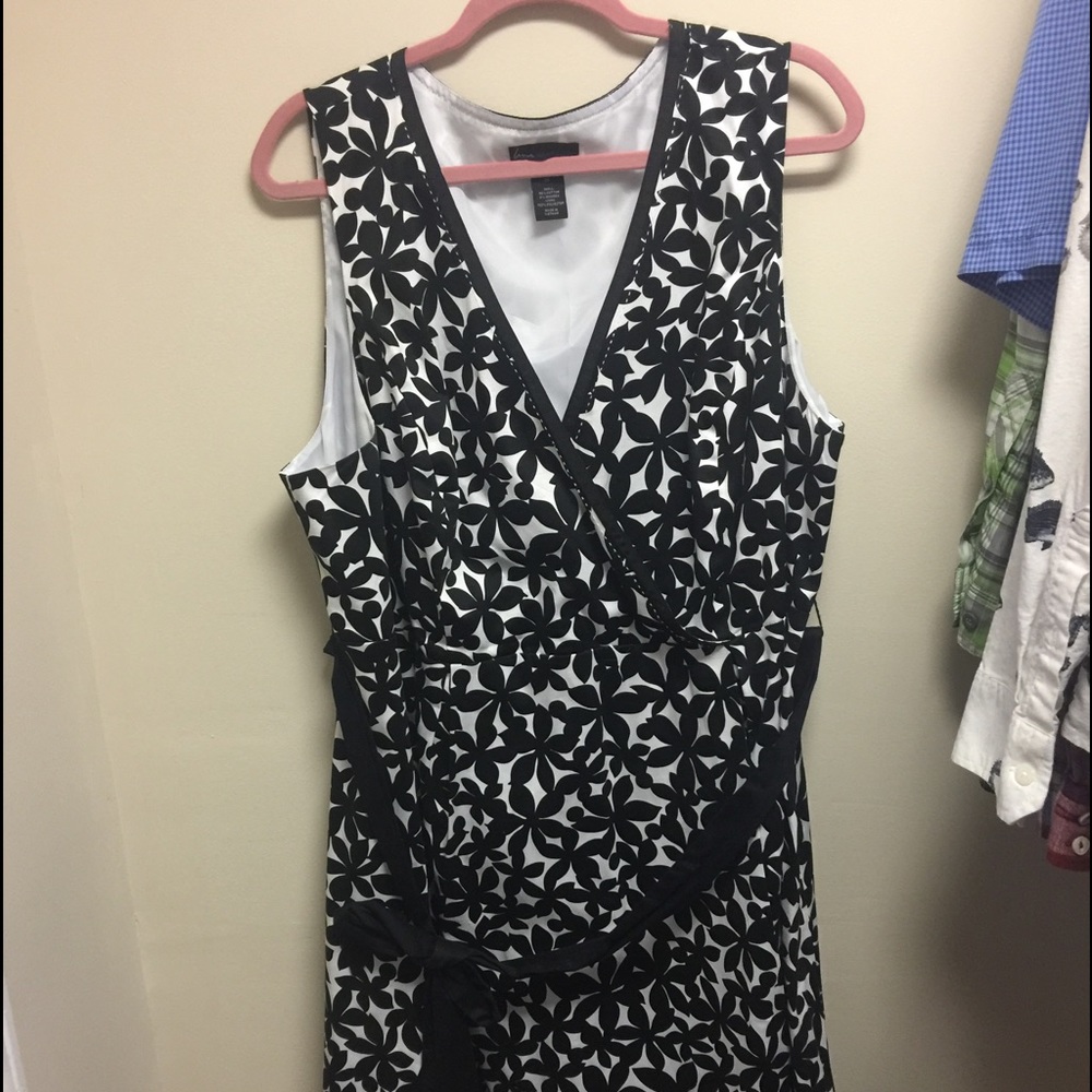 Fun dress for any occasion only worn once