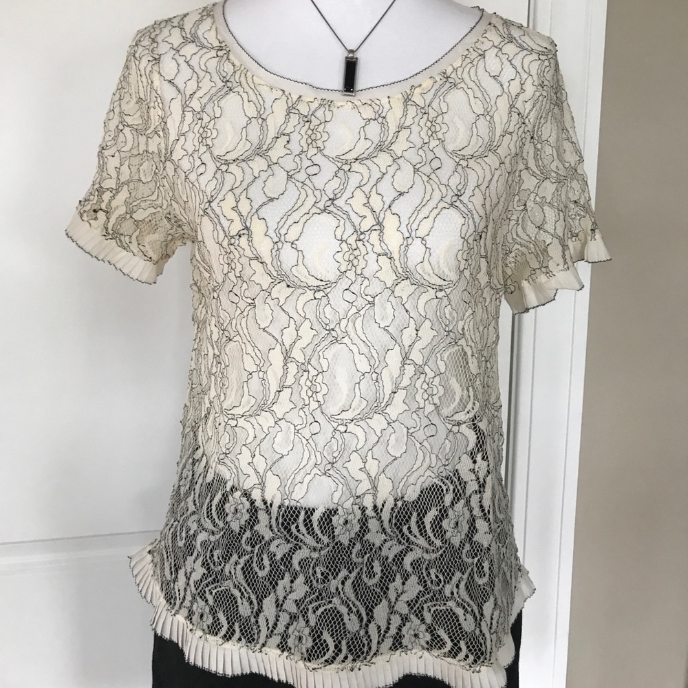 LOFT Cream & Black lace shell, NWT
