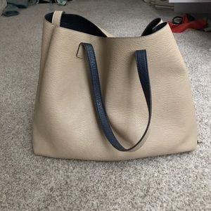 Reversible tote bag