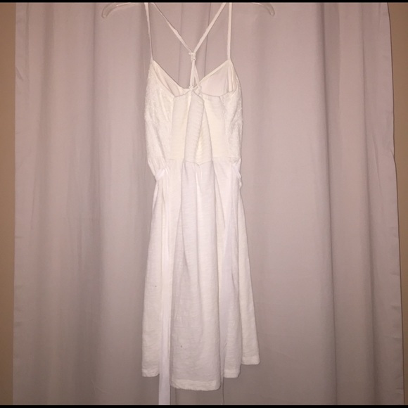 Beach Lace Dress - Picture 3 of 3