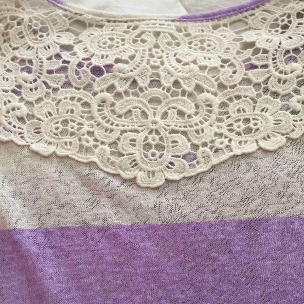 BOUTIQUE TOP‼️ - Picture 3 of 3