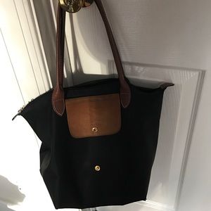 BLACK LONGCHAMP TOTE