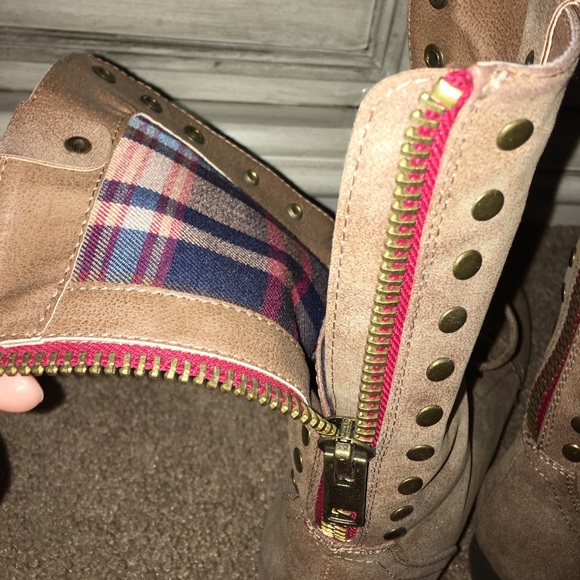 Steve Madden combat boots - Picture 3 of 4
