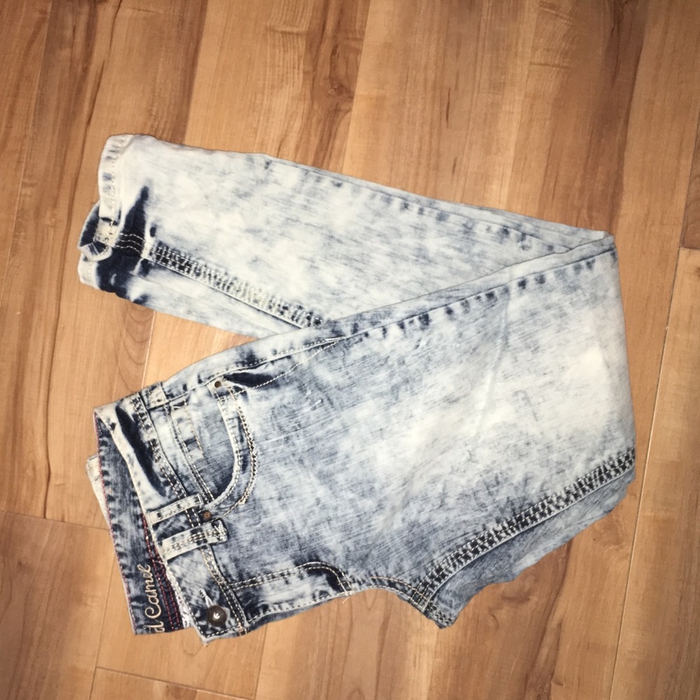 Acid wash jeans