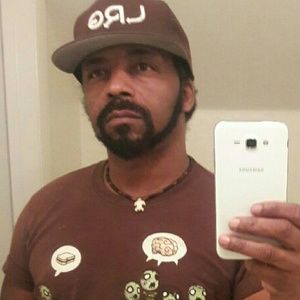 Meet your Posher, Howard