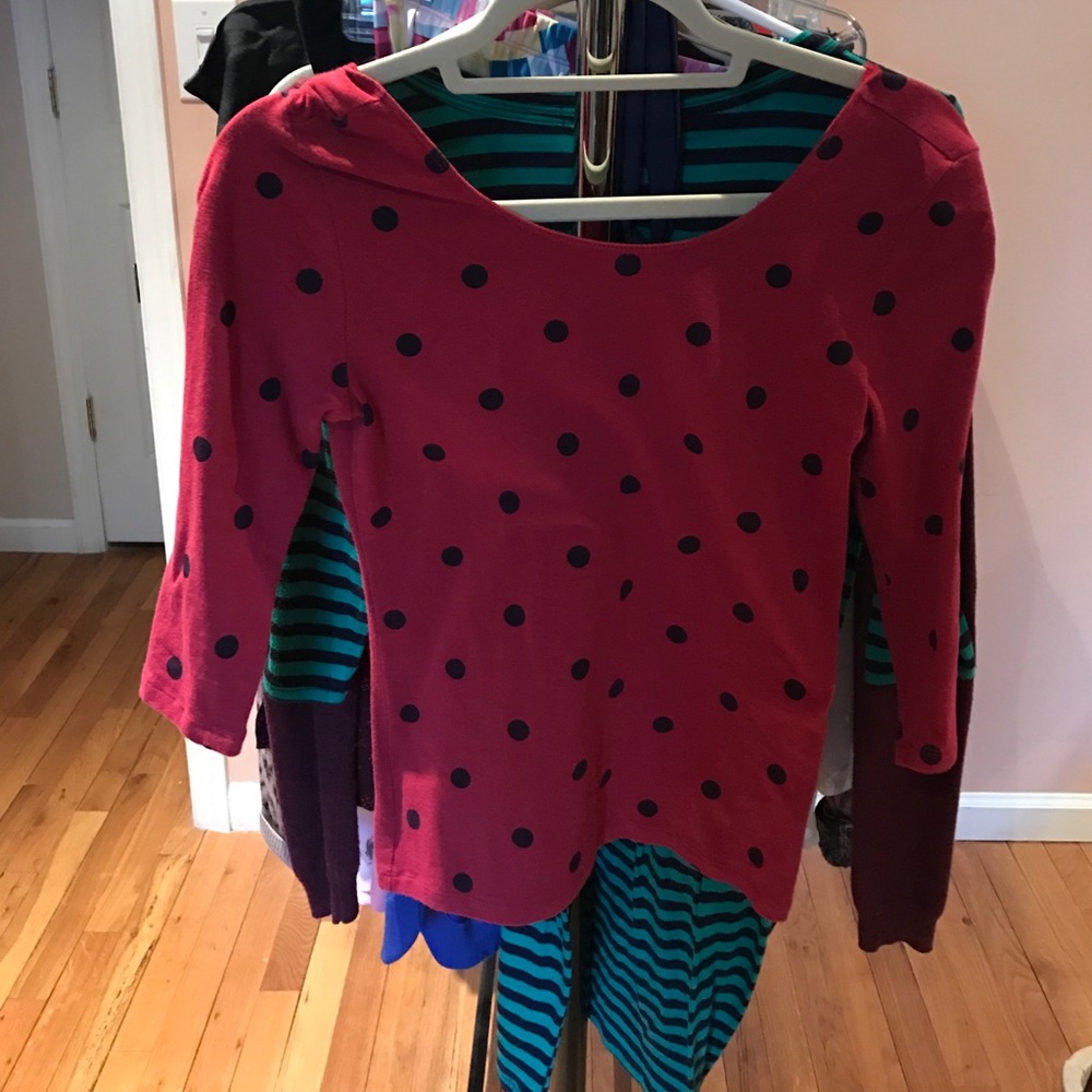 Forever 21 scoop neck shirt