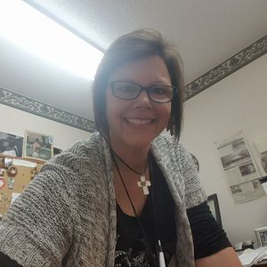 Meet your Posher, Dee